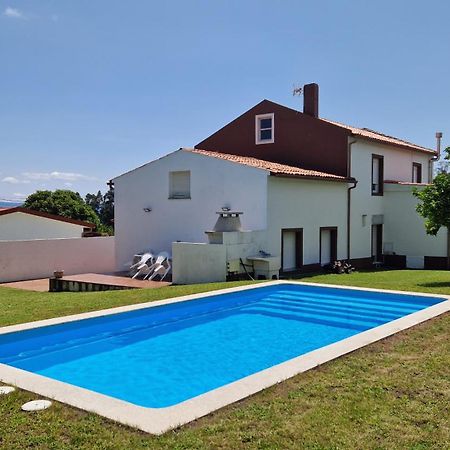 Villa Carneira โปบราโดคารามิงยาล ภายนอก รูปภาพ